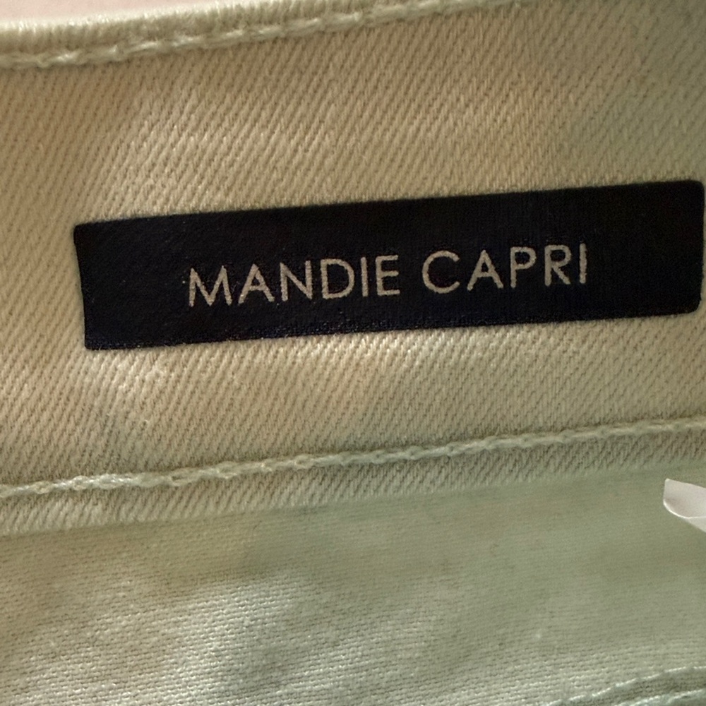 Bandolino Mint Green Capri - Picture 3 of 9